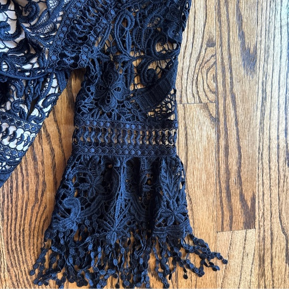 Saylor Black Lace Fully Lined Romper S - Picture 10 of 11